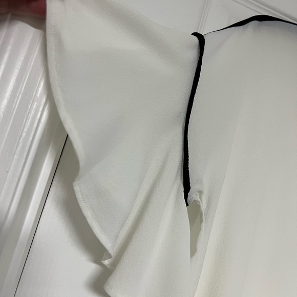 Isle White Ruffle Sleeve Blouse - Picture 2 of 11
